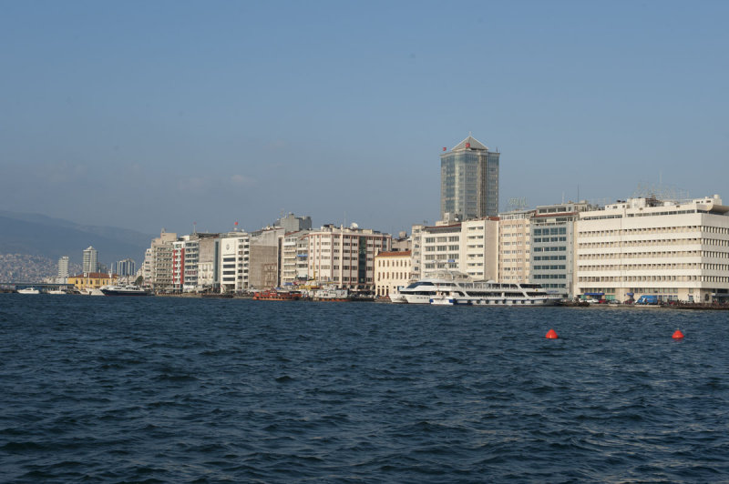 Izmir March 2011 6372.jpg