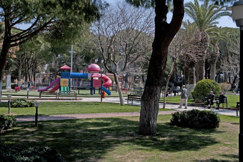 Izmir March 2011 6399.jpg