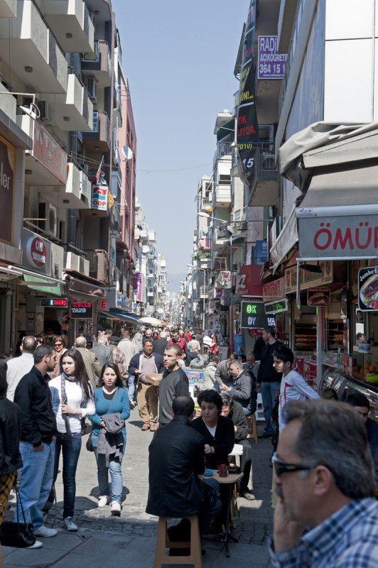 Izmir March 2011 6415.jpg