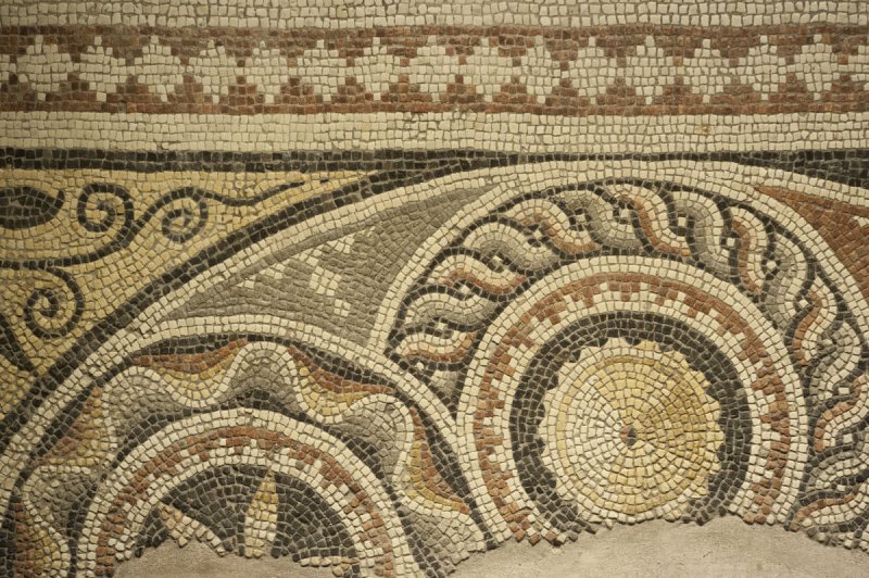 Gaziantep Zeugma Museum December 2011 1948.jpg