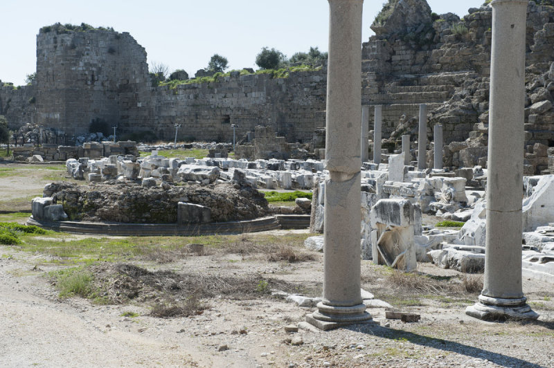 Side march 2012 4374.jpg