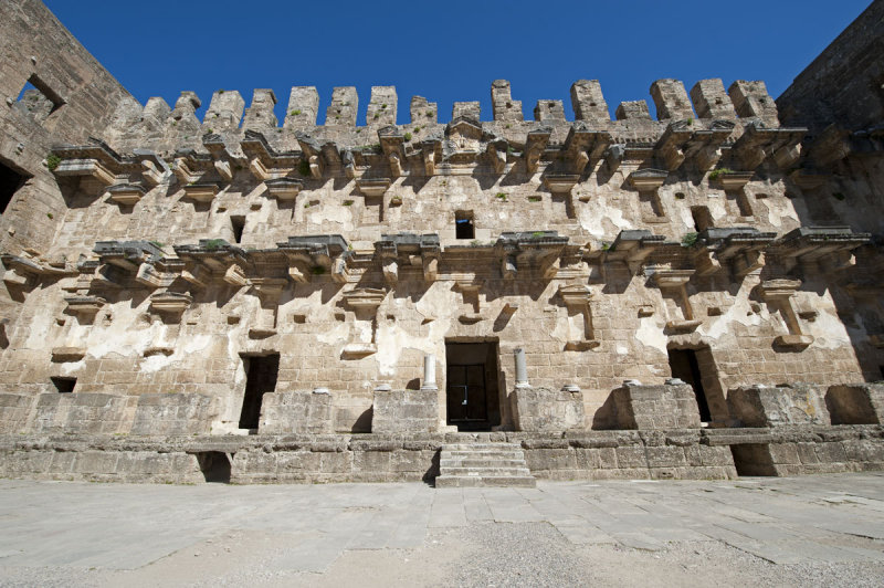 Aspendos march 2012 4751.jpg