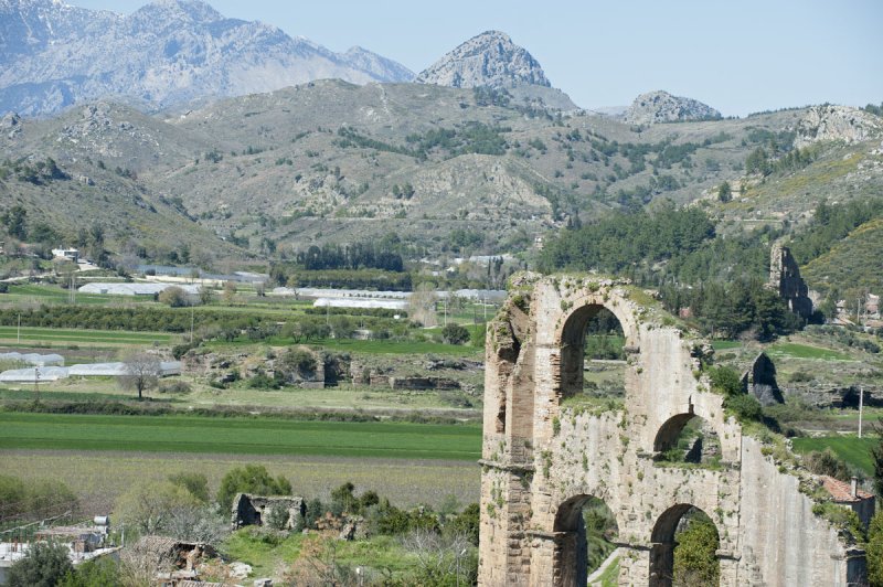 Aspendos march 2012 4681.jpg