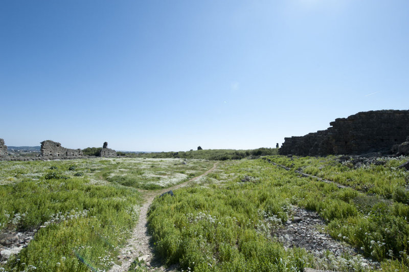 Aspendos Agora march 2012 4700.jpg