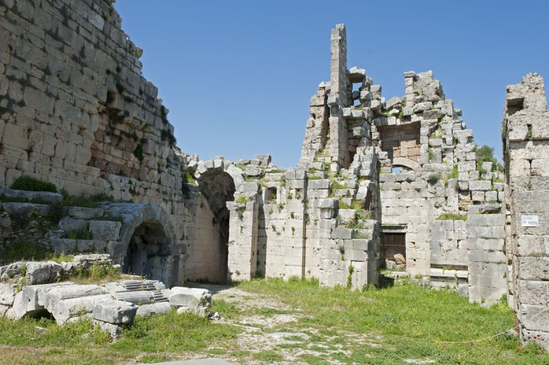 Perge march 2012 3815.jpg