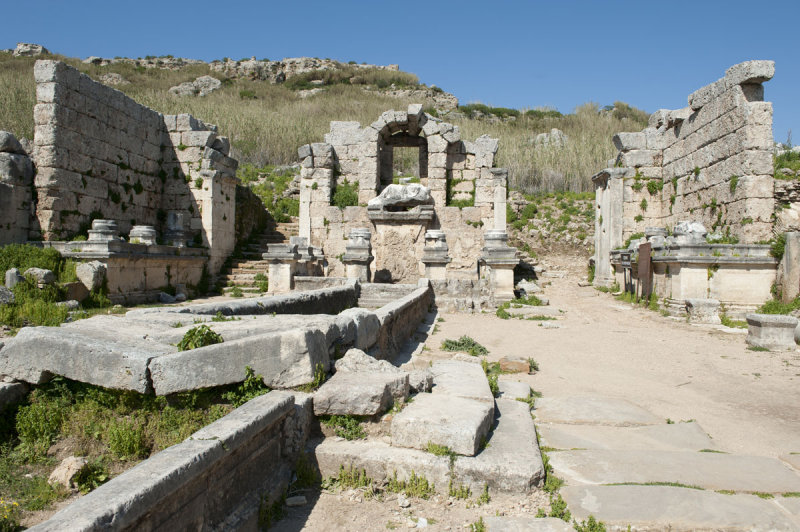 Perge march 2012 3941.jpg