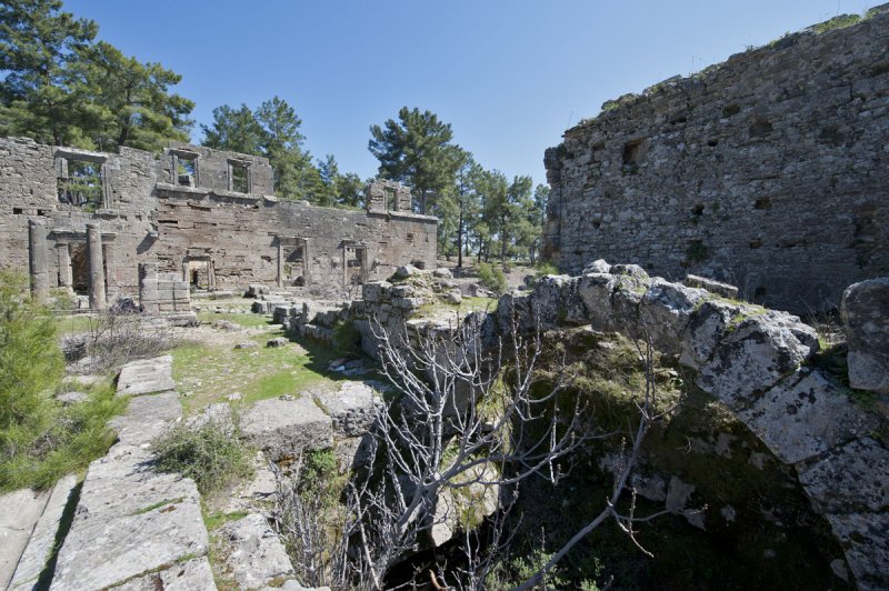 Lyrbe agora view south side 4423.jpg