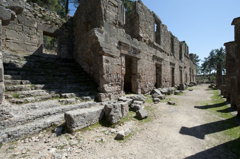 Lyrbe shops at stoa at agora 4434.jpg