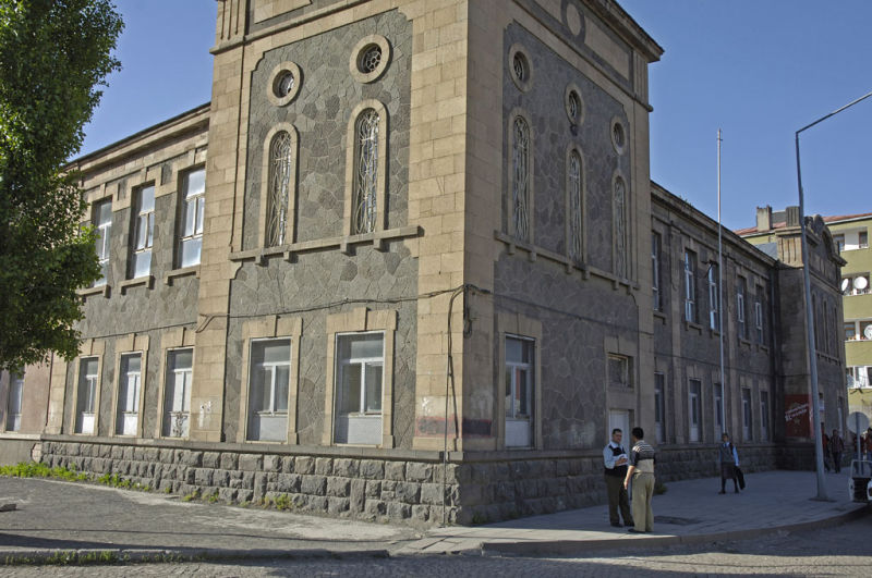 Kars 3787.jpg