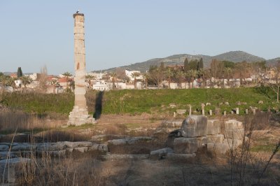 Selcuk Artemis Temple March 2011 3469.jpg