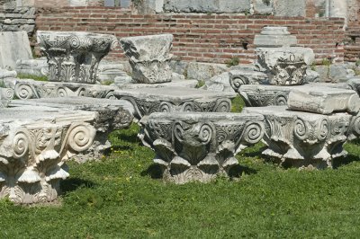 Selcuk Basilica of St John the Apostle March 2011 3189.jpg