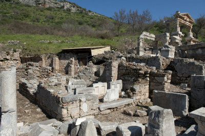 Ephesus March 2011 3727.jpg