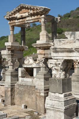 Ephesus March 2011 3730.jpg
