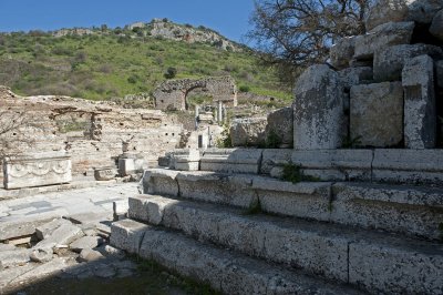 Ephesus March 2011 3725.jpg