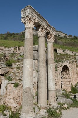 Ephesus March 2011 3786.jpg
