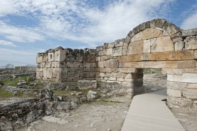 Hierapolis March 2011 4835.jpg