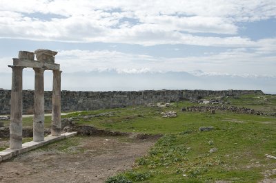 Hierapolis March 2011 4844.jpg