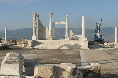 Laodikeia ad Lycum Temple A 4758.jpg
