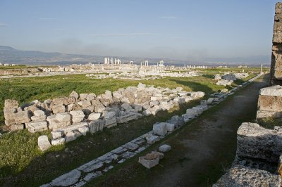 Laodikeia ad Lycum Central Agora 4763.jpg