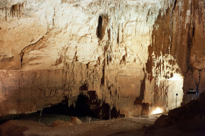 Heaven and hell and cave December 2011 1468.jpg