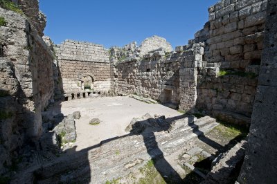 Perge march 2012 3877.jpg