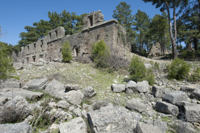 Lyrbe view up to southwest side of agora 4410.jpg