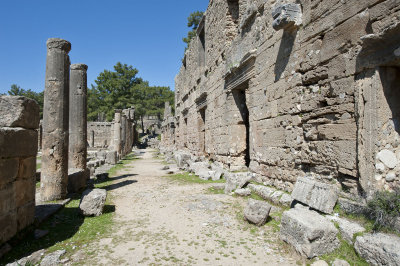 Lyrbe agora view along east stoa 4445.jpg