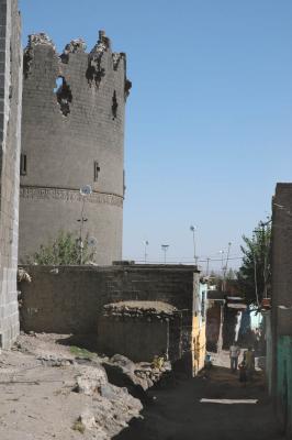 Diyarbakir wall Yedi Kardes Burcu 2589