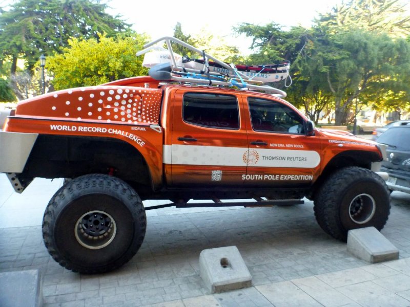 In Punta Arenas, a bio-fueled vehicle set to try to reach the South Pole