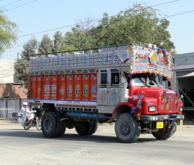 Indians Like to Decorate Their Trucks