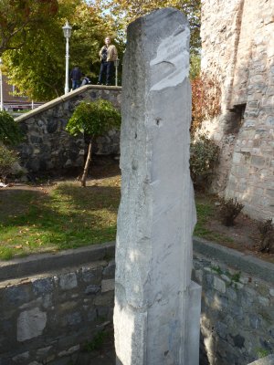 Arch Pillar