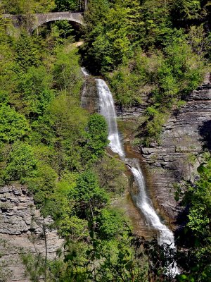 Deh-ga-ya-soh Falls
