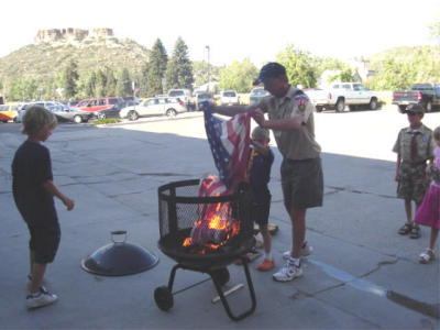 010 Flag Retirement June 14 2006 13.jpg