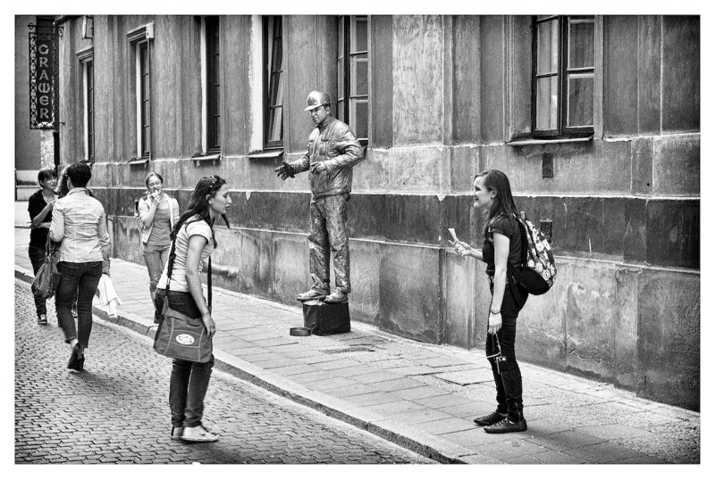 Warsaw Street Mime Artist 2