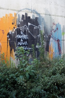 Alfama Graffiti 2