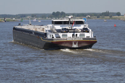 Excelsior op De Waal