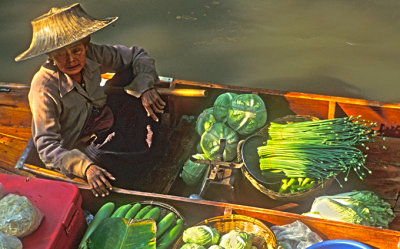Floating Market Scene