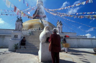 Prayers at Bodnath Stupa 