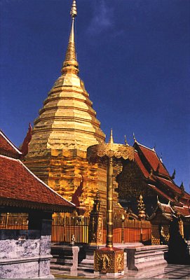 Chiang Mais Golden chedi at Wat Phrathat Doi Suthep