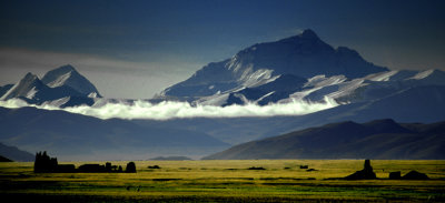 'Chomolungma' in the Morning