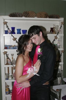 Joey & Amanda    Prom  '11