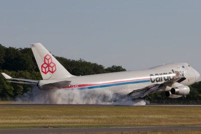 Cargolux 747-400