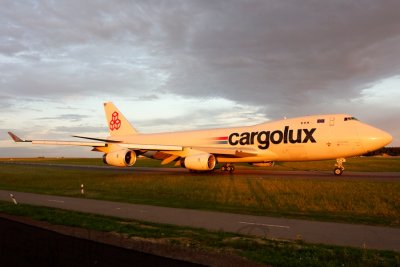 Cargolux 747-400