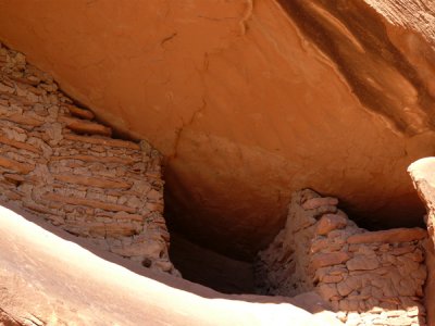 River House puebloan ruin on San Juan 3 detail.jpg
