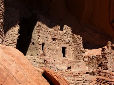 River House puebloan ruin on San Juan 4.jpg