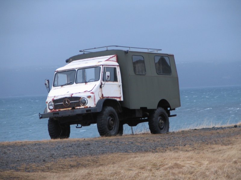 Unimog 404 ingvellir.jpg