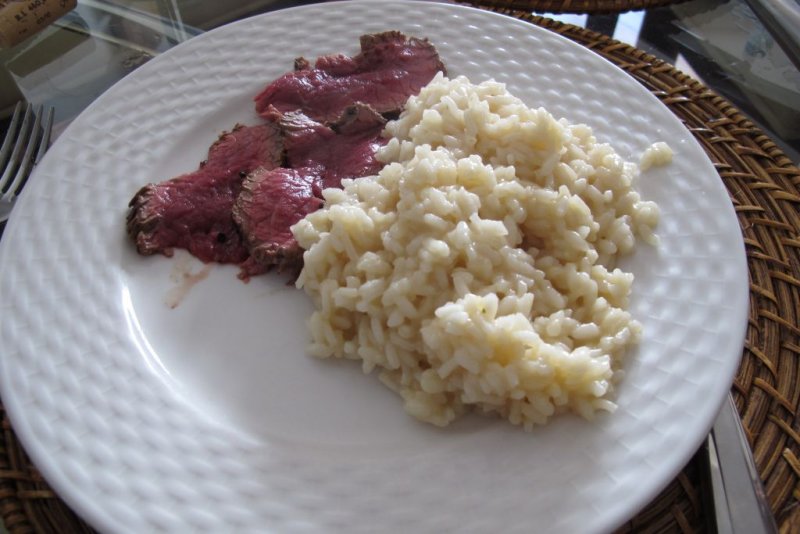 rosbife com risoto com queijo grana