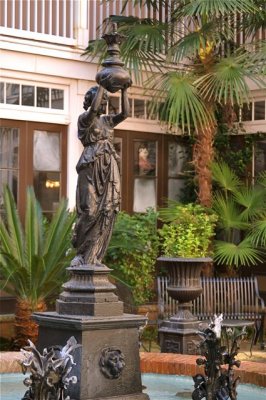 St James Courtyard