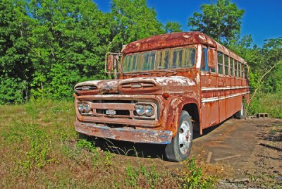 Rusty Ole Bus