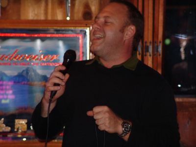 karaoke at the workshop bar - mike in a new york state of mind